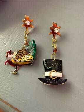 Lunch at the Ritz Thanksgiving Turkey  Top Hat Dangle Earrings VINTAGE